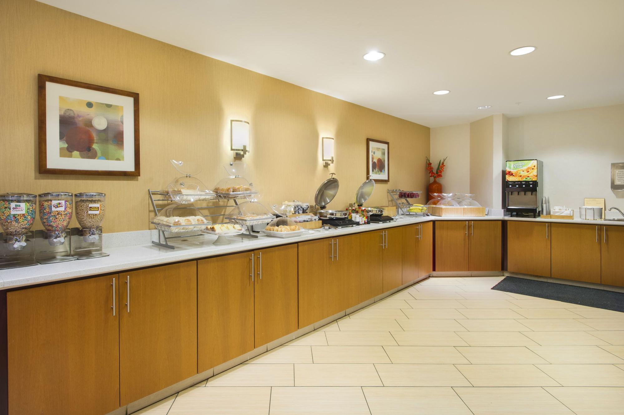 Springhill Suites By Marriott Lawrence Downtown מראה חיצוני תמונה