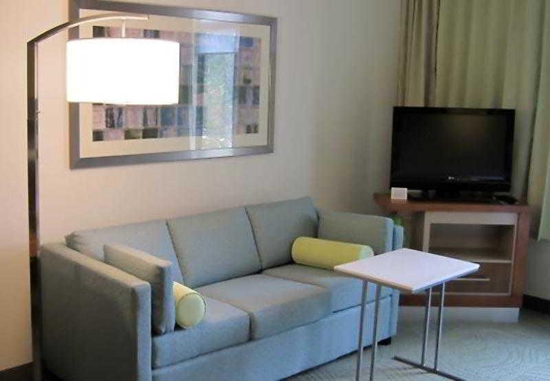 Springhill Suites By Marriott Lawrence Downtown חדר תמונה