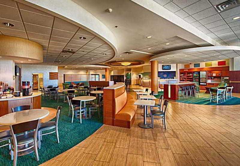 Springhill Suites By Marriott Lawrence Downtown מסעדה תמונה