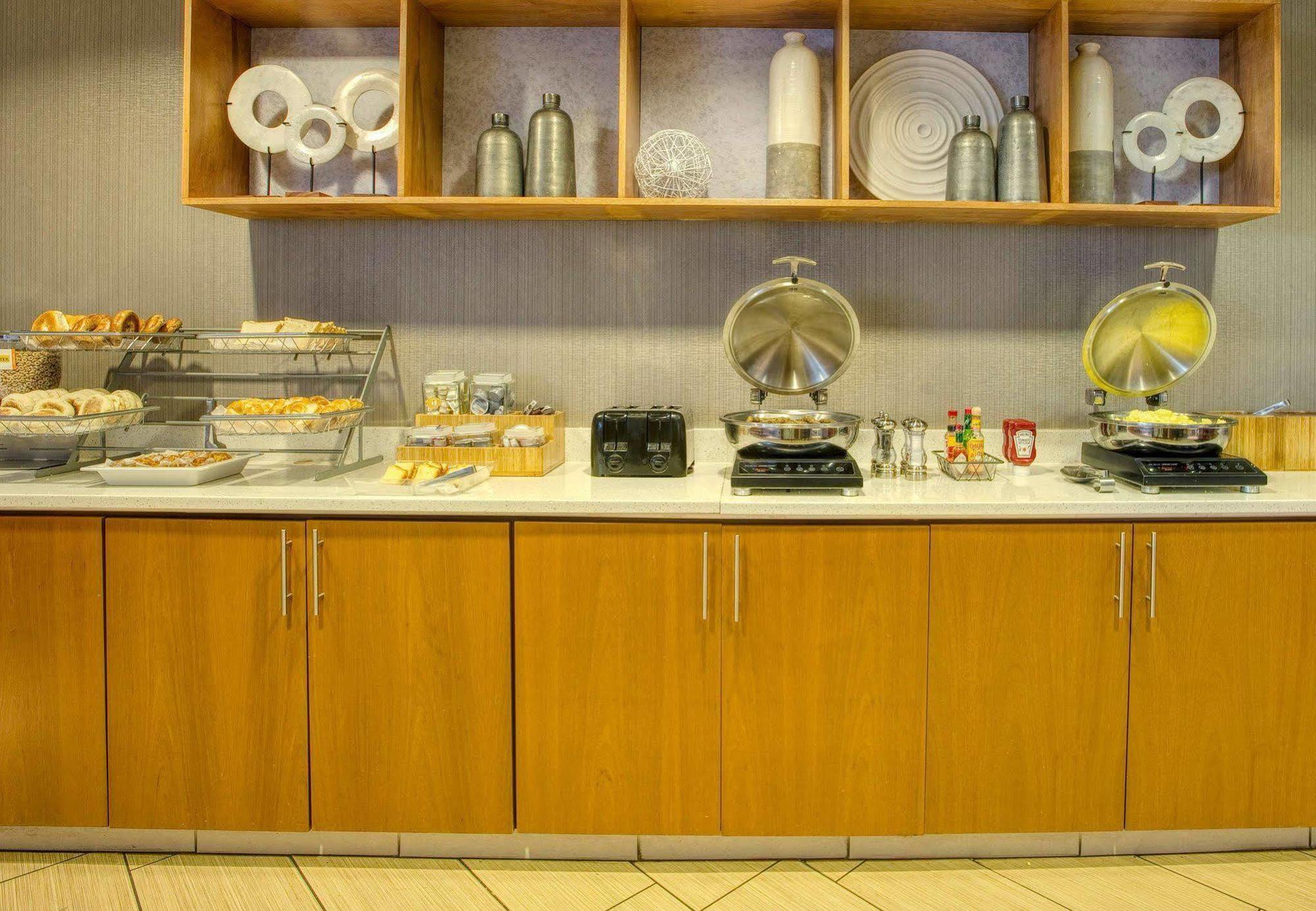 Springhill Suites By Marriott Lawrence Downtown מראה חיצוני תמונה